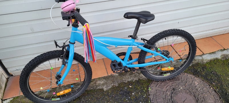 Bicicleta azul 6 - 8 años