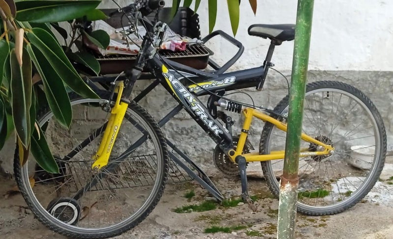 Bicicleta de montaña doble suspensión 