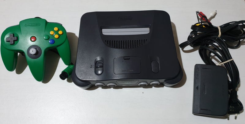 Consola Nintendo 64 Con Sus cables y un mando 