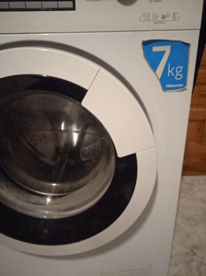 lavadora HISENSE WFU7012 CARGA 7 kg