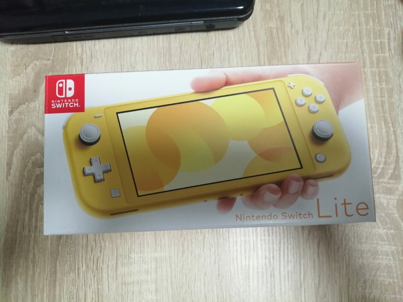 Nintendo switch little 
