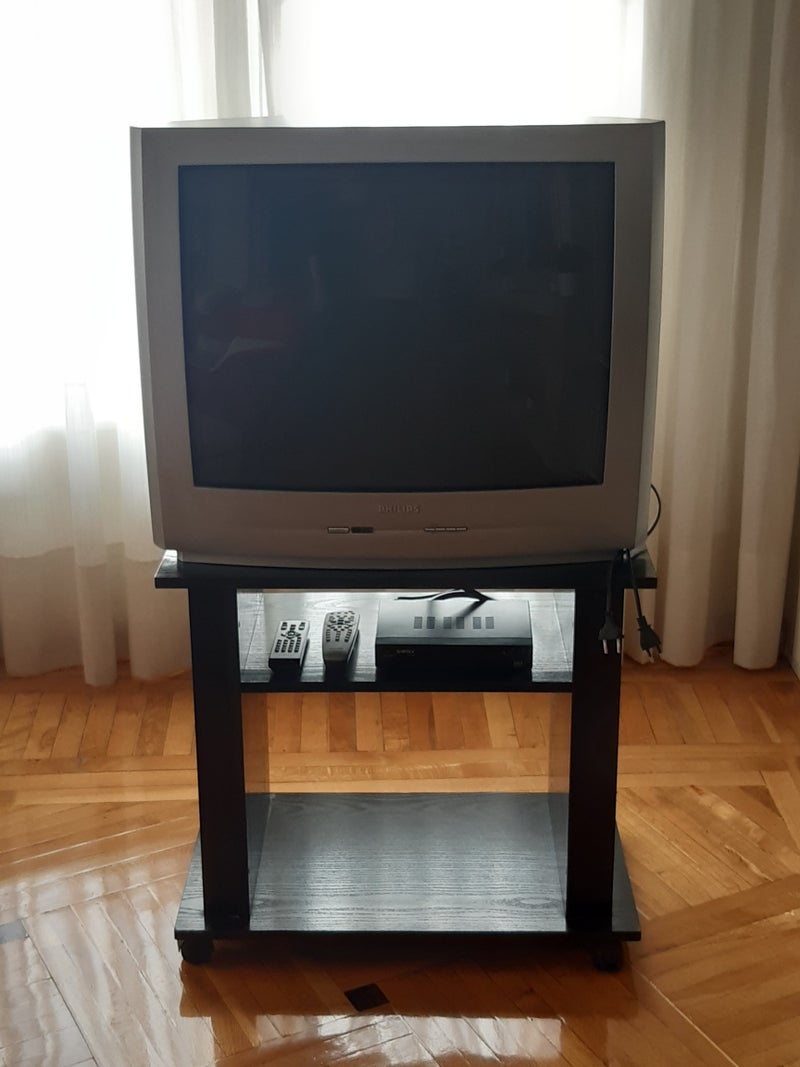 Televisor y mueble TV